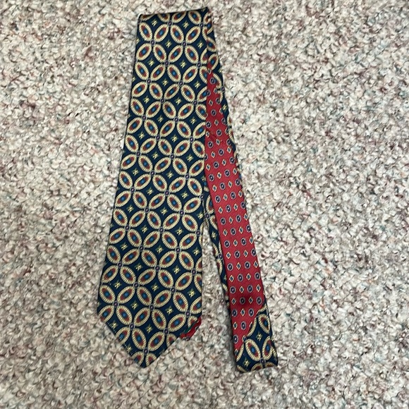 Tommy Hilfiger Other - Tommy Hilfiger 100% silk tie